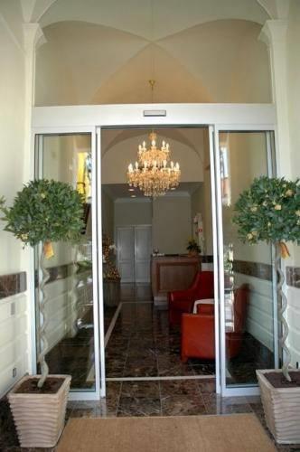 Отель Hotel La Pomme D'or