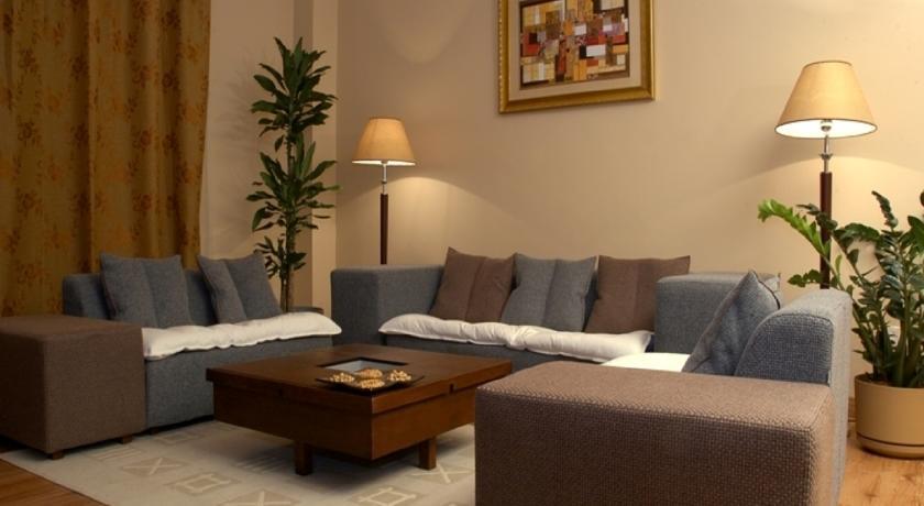 Апартаменты Hawthorn Hotel & Suites