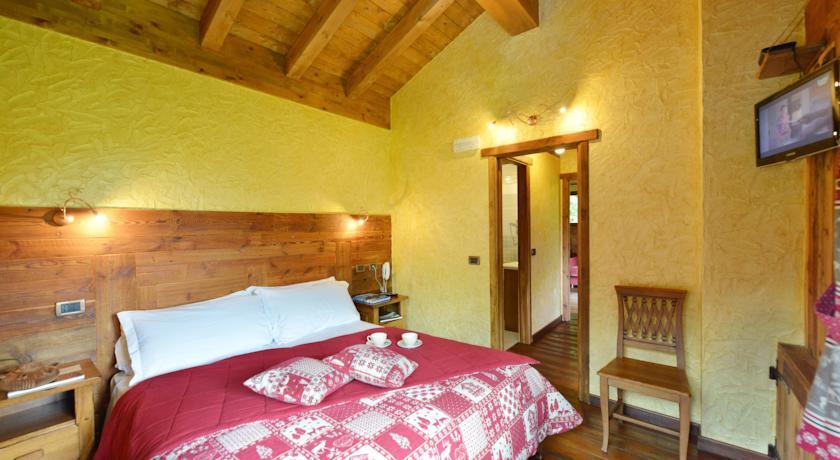Отель Hotel Le Petit Abri
