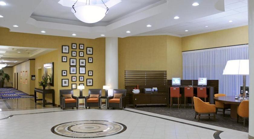 Отель Sheraton Washington North Hotel