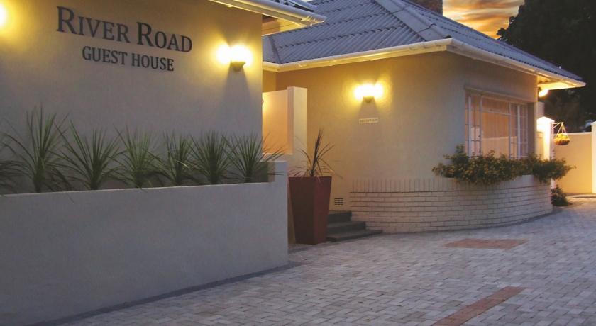 Гостевой дом River Road Guest House