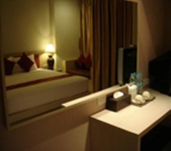 Отель Kamala B S Hotel