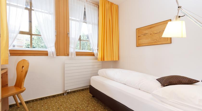 Отель Schweizerhaus Swiss Quality Hotel