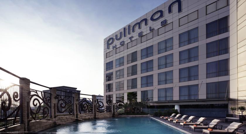 Отель Pullman Surabaya City Centre