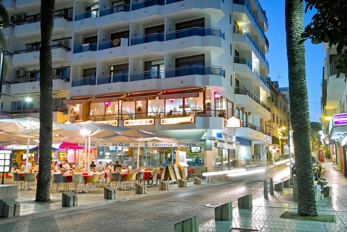 Apartamentos Sa Clau