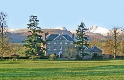 Отель Peterstone Court Country House Restaurant & Spa