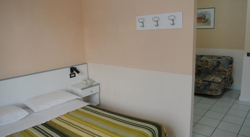 Отель Hotel Marisa