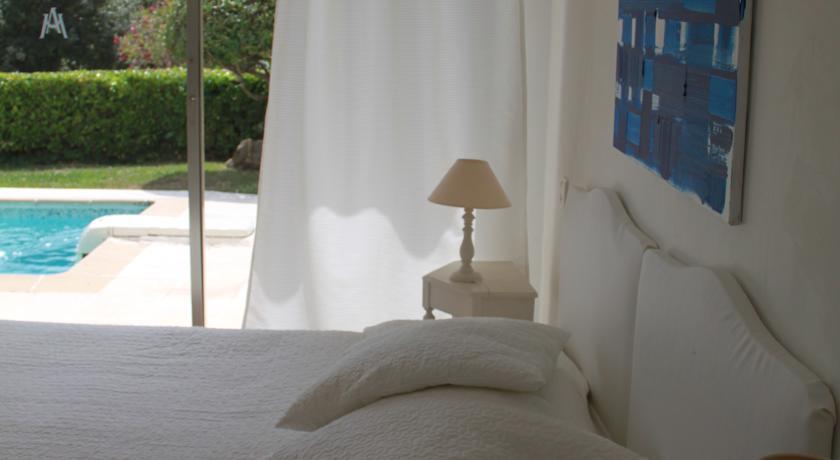 Отель Le Mas D'artigny & Spa