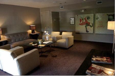 Eõ Inn & Spa