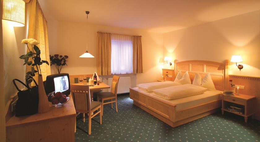 Отель Panoramahotel Goldenes Kreuz