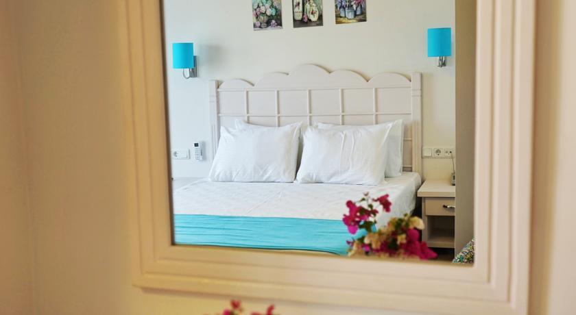Отель Bora Hotel