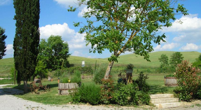 Отель Agriturismo Il Poderino