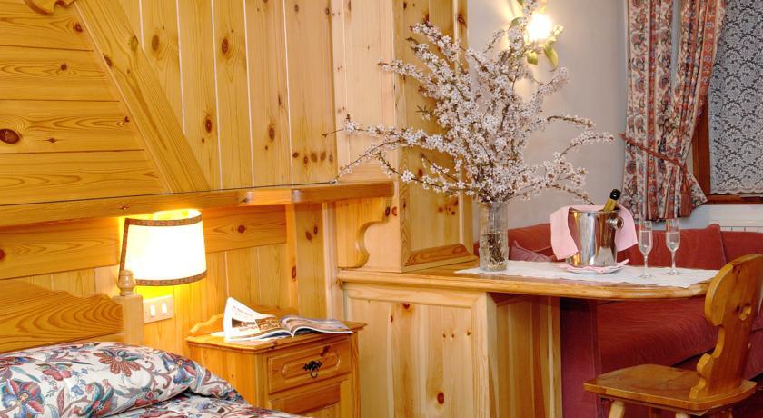 Отель Hotel Dahu