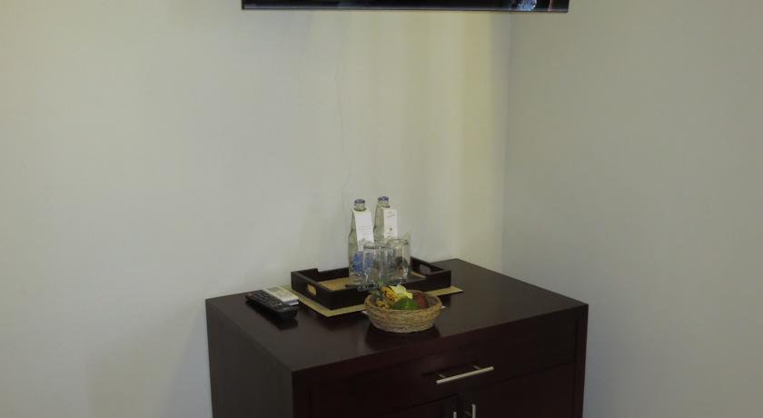 Отель Respati Beach Hotel