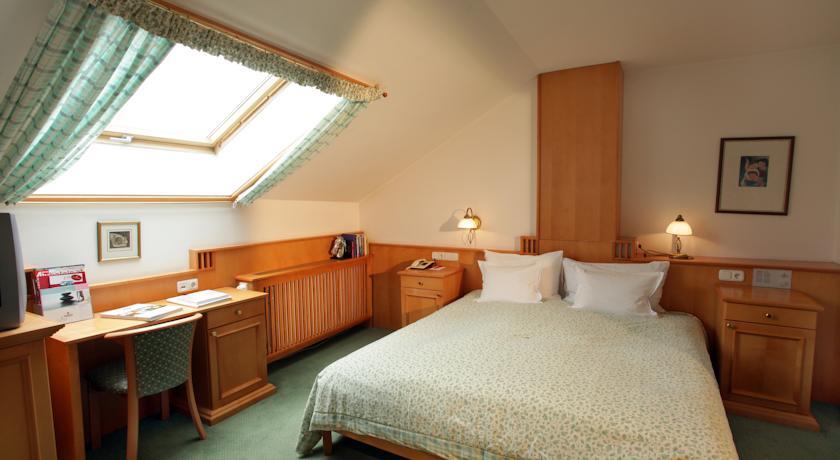 Отель Romantikhotel Im Weißen Rössl