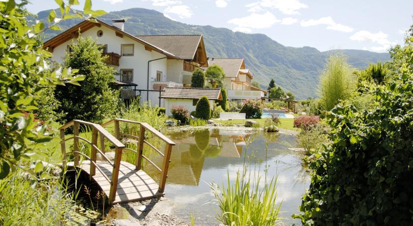 Отель Hotel Tiefenbrunn