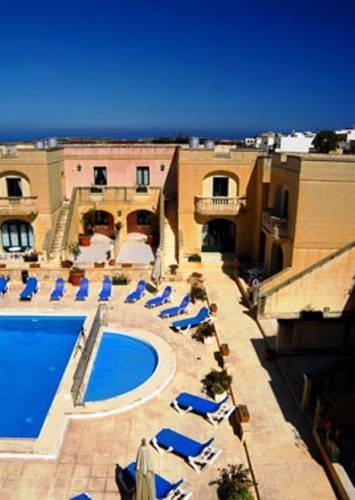 Апартаменты Gozo village Holidays - Village Ta Sbejha