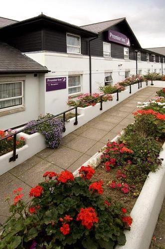 Отель Premier Inn Truro