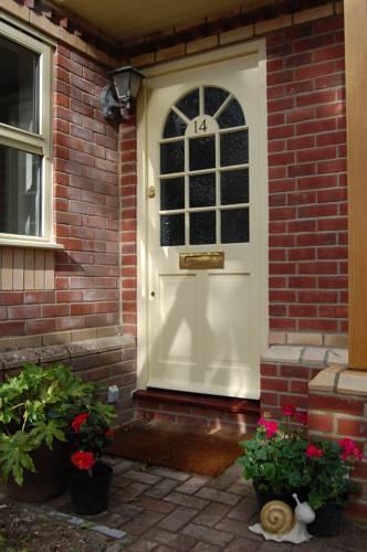 Отель Green Lane Bed and Breakfast