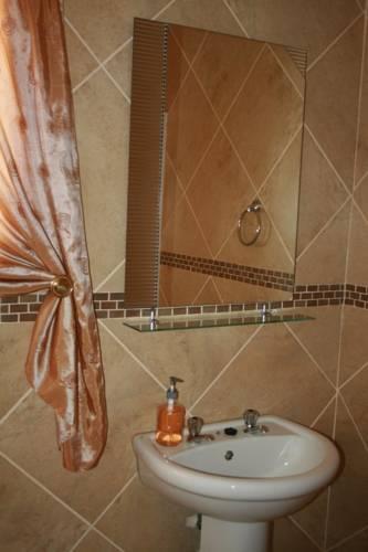 Гостевой дом Sunrock Guesthouse