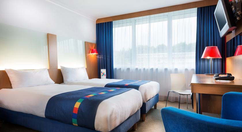 Отель Park Inn by Radisson Harlow
