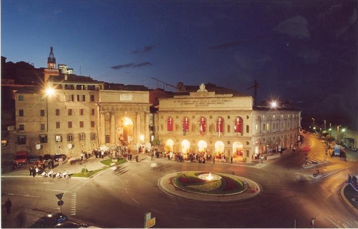 Отель Hotel Lauri