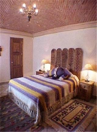 La Casa de las Bugambilias - Boutique Villas Xichu