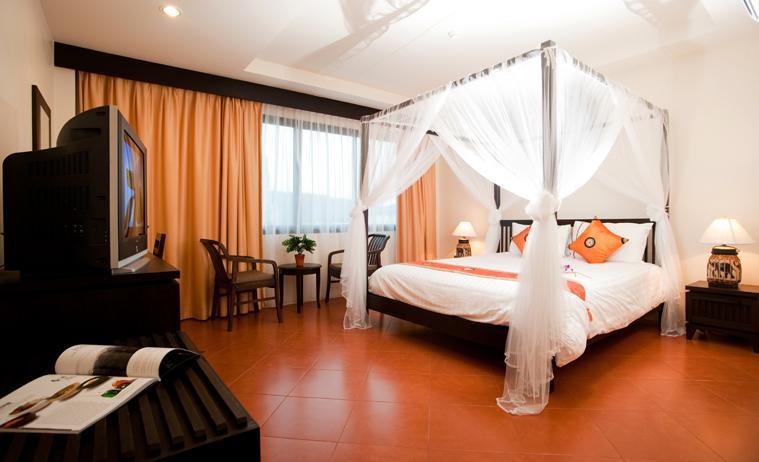 Ladebua Hotel