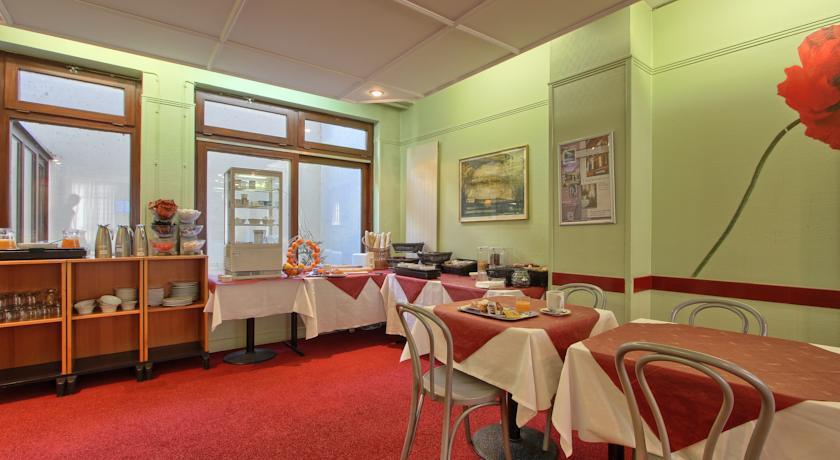 Отель Timhotel Paris Clichy