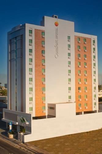 Отель Comfort Hotel Campos dos Goytacazes