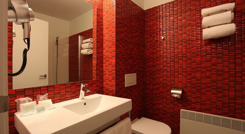 Отель Hotel The Lodge Vilvoorde