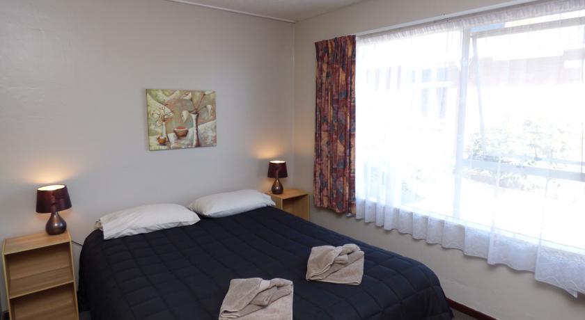 Отель Anchor Motel & Timaru Backpackers