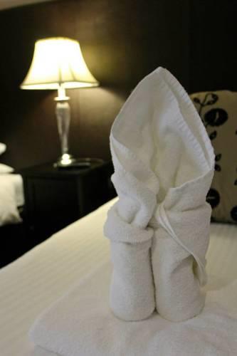 Отель Auld Mill House Hotel Bar and Restaurant