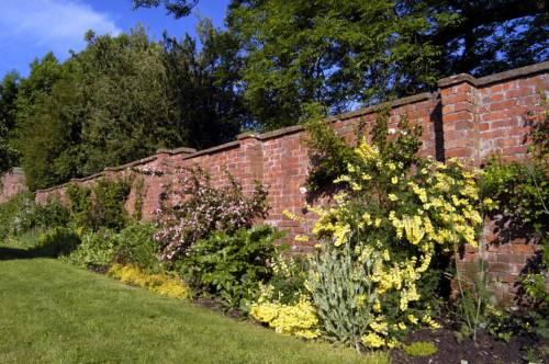 Отель Temple Sowerby House Hotel