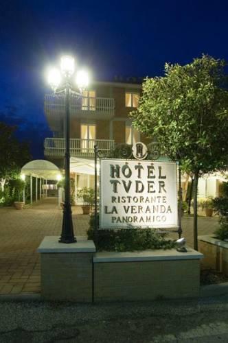 Отель Hotel Tuder