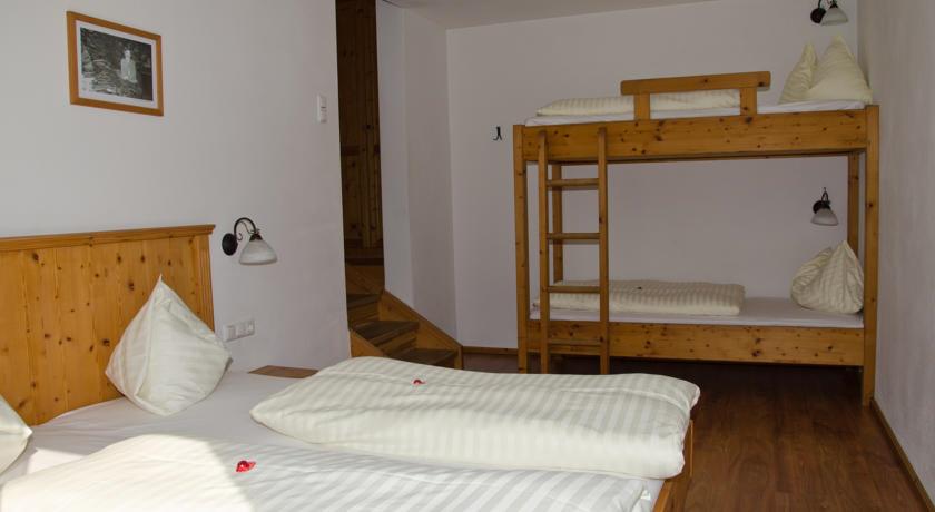 Апартаменты Aparthotel AlpenChalet