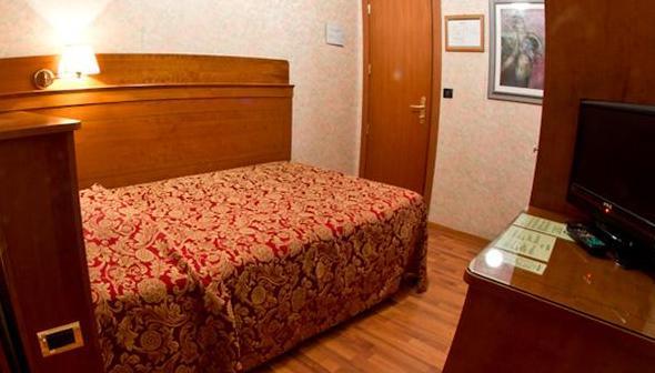 Отель Hotel Excelsior Pavia