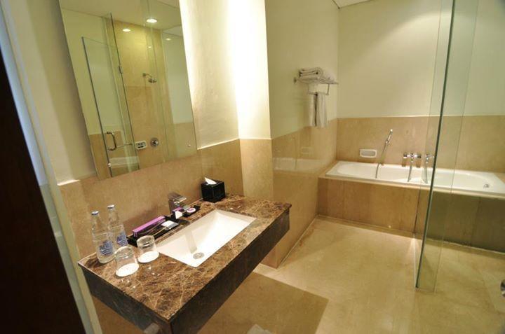 Отель Quest Hotel Semarang