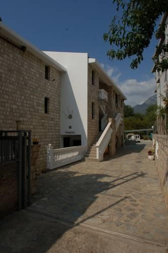 Отель Hotel Mirela