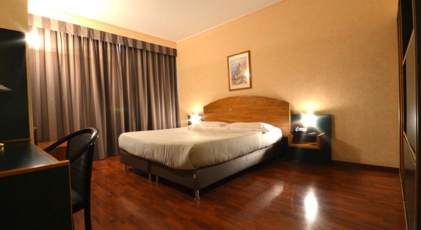 Отель Sun Hotel