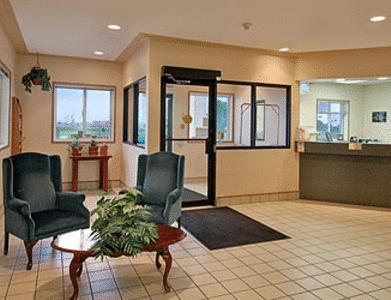 Отель Super 8 Moose Jaw