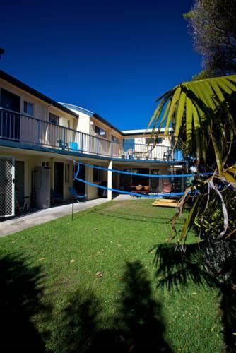 Хостел Caloundra Backpackers