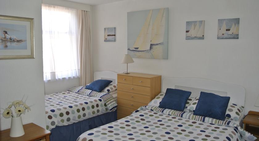 Chateau Dale Holiday Apartments