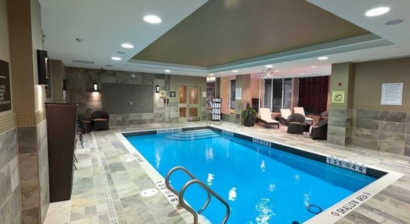 Отель Hilton Garden Inn Toronto/Brampton