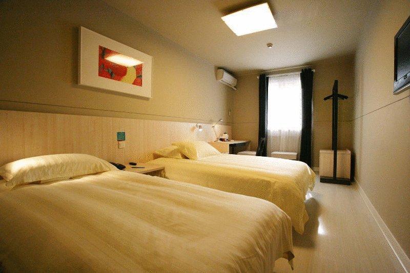 Отель JJ Inns - Yinchuan New Moon Square