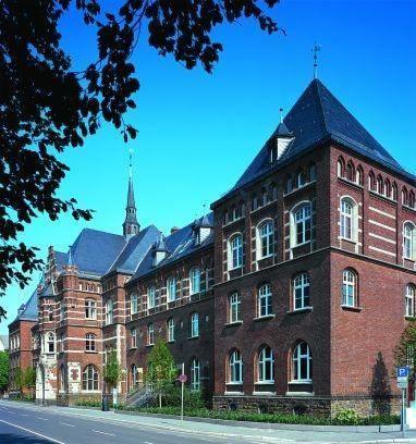 Отель Collegium Leoninum