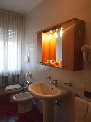 Отель Hotel Cima