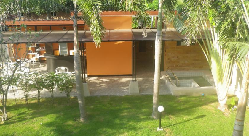Отель Babylon Pool Villas