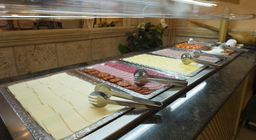 Отель Hotel Venecia