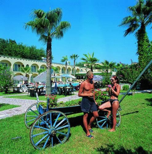 Отель Hotel Golden Sun